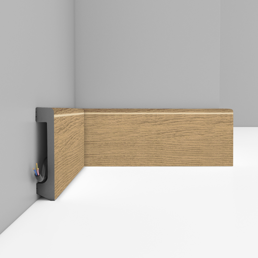 Плинтус DECOMASTER  D235-83 (80*17*2400 мм)