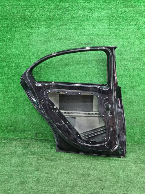 Дверь задняя левая Mercedes A W176 (2012-2018)