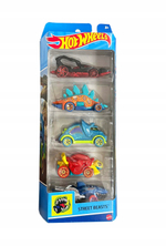 Hot Wheels HLY77 — набор из 10 машинок, масштаб 1:64