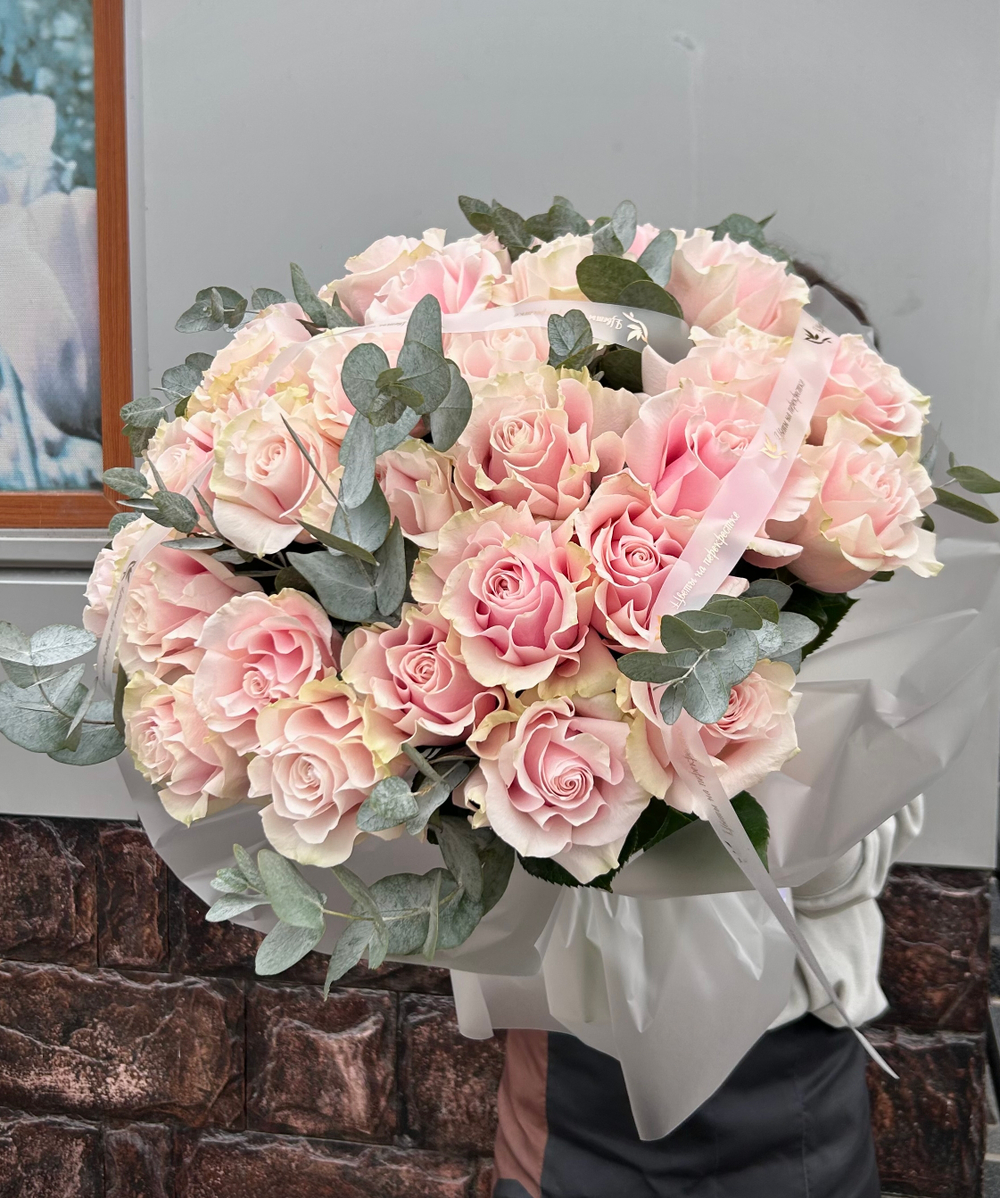 Букет из 31 французской розы