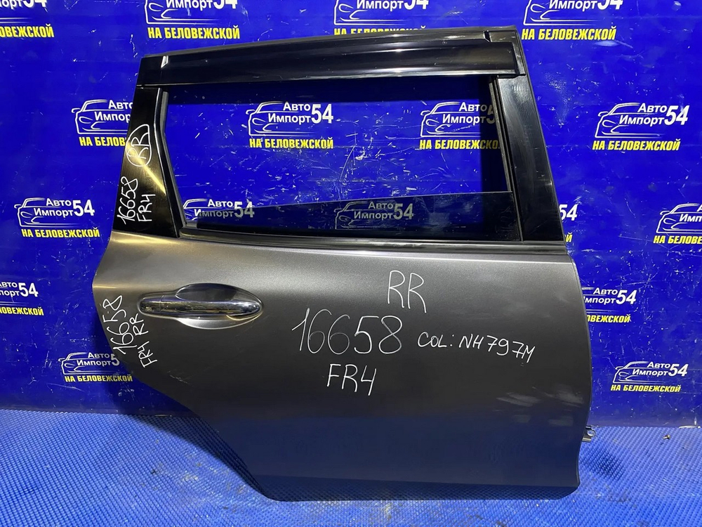 Дверь задняя правая Honda JADE 2015-2018