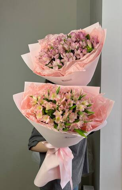 Букет из альстромерий