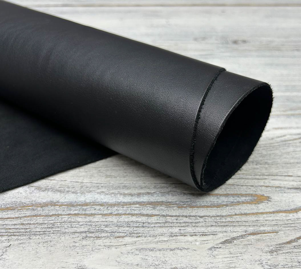 Черная кожа с мелкой структурой Наппа цв. Черный / Nappa Soft Nero, толщ. 1,4-1,6 мм,