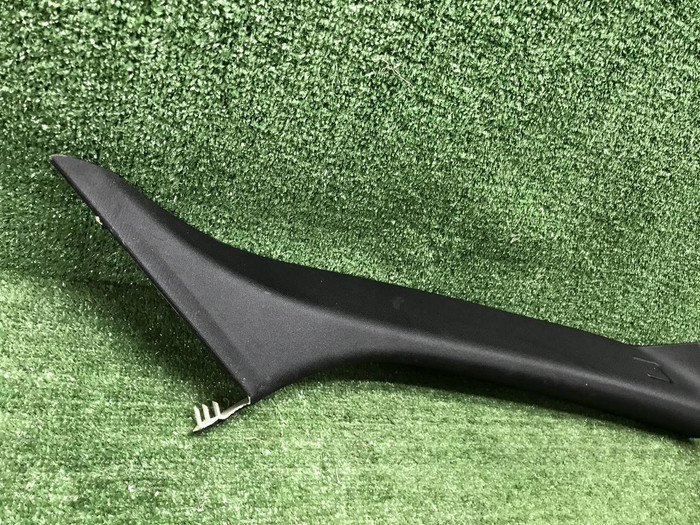 Обшивка стойки правая LR Discovery Sport (19-нв)