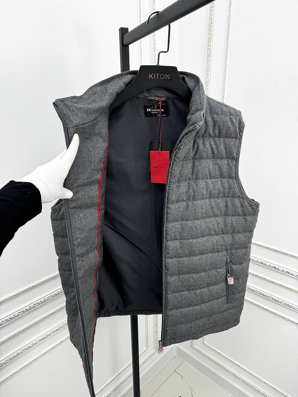 Безрукавка Kiton