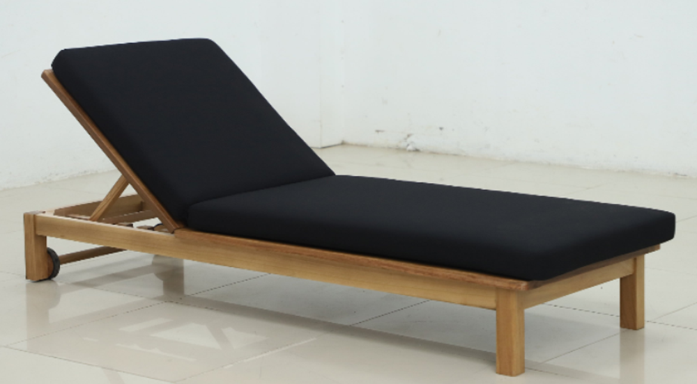 Шезлонг-лежак деревянный с матрасом Tagliamento Southbank, натуральный, черный