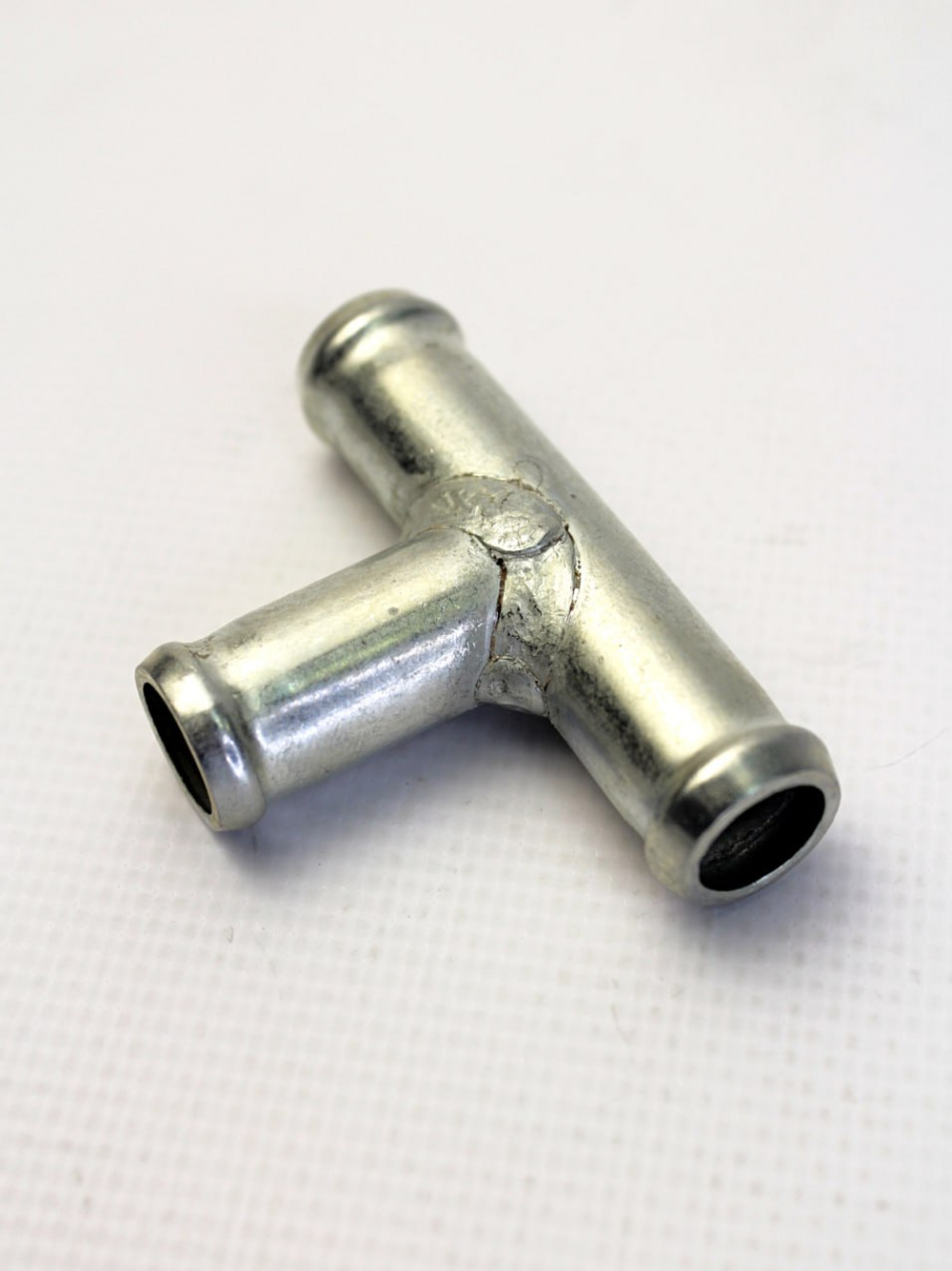 Фитинг переходник для трубок 14-14-14 (тройник, металл, угол 90)