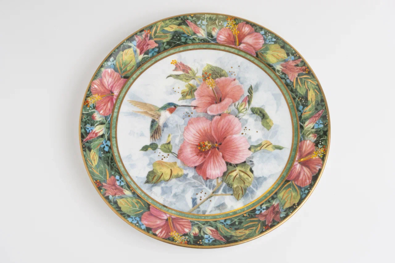 Коллекционная декоративная тарелка «Императорский колибри» (Imperial Hummingbird)