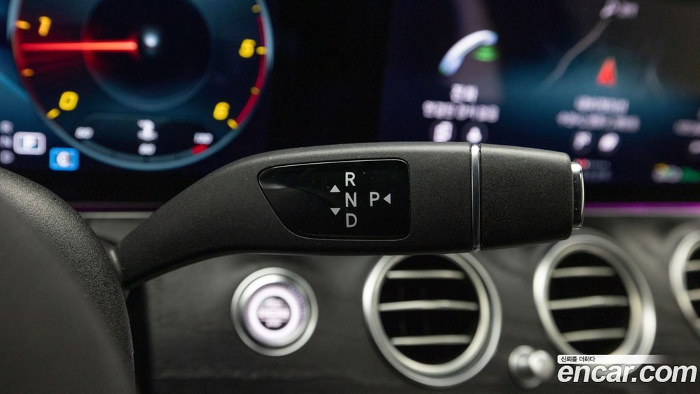 Mercedes-Benz E-Class W213 E220d 4MATIC AMG Line (08.2021)