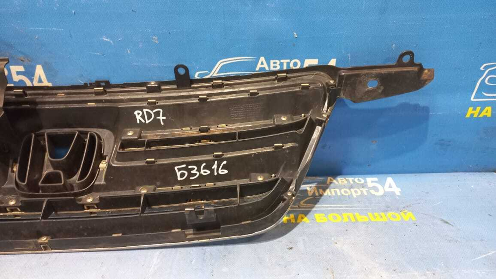 Решетка радиатора Honda CRV 2004-2006