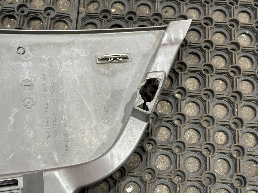 Дефлектор кабины правый