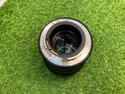 Canon EF 100mm 2.8L Macro IS USM