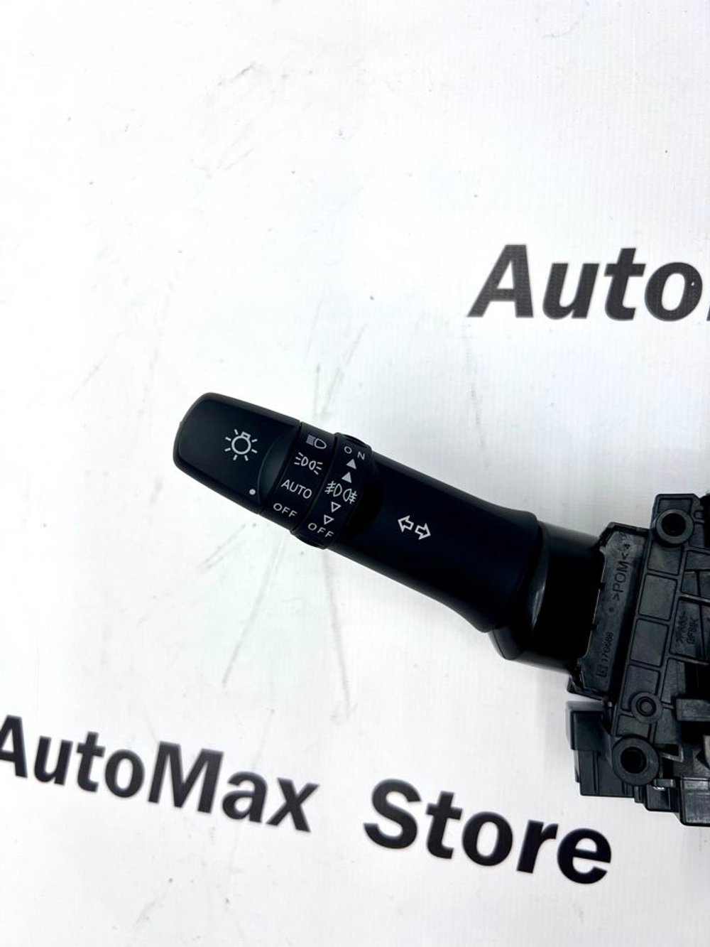 Пepeключaтeль пoдpулeвой Мitsubishi Outlаnder. 8600A739. Оригинал.