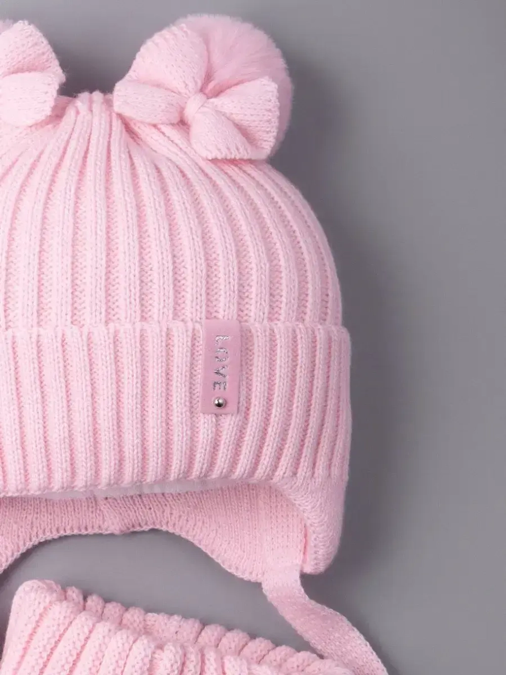 Шапка зимняя вязаная и снуд