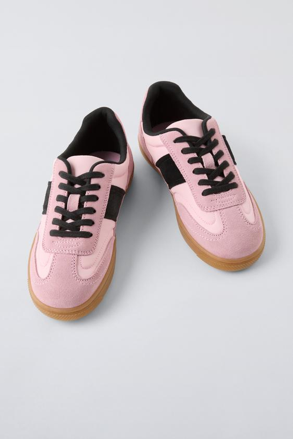 ZARA КРОССОВКИ В СТИЛЕ РЕТРО, ЦВЕТ МАЛЬВЫ