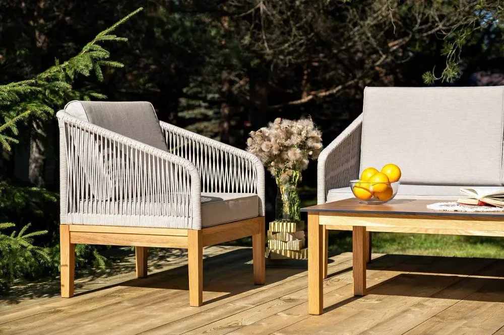 "Канны" лаунж-зона 4-местная из роупа со столиком "Канны" цвета "дуб", основание дуб, роуп бежевый