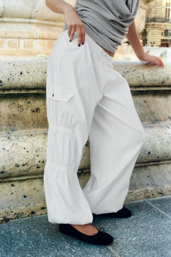 ZARA БРЮКИ КАРГО СО СТОППЕРОМ, БЕЛЫЙ