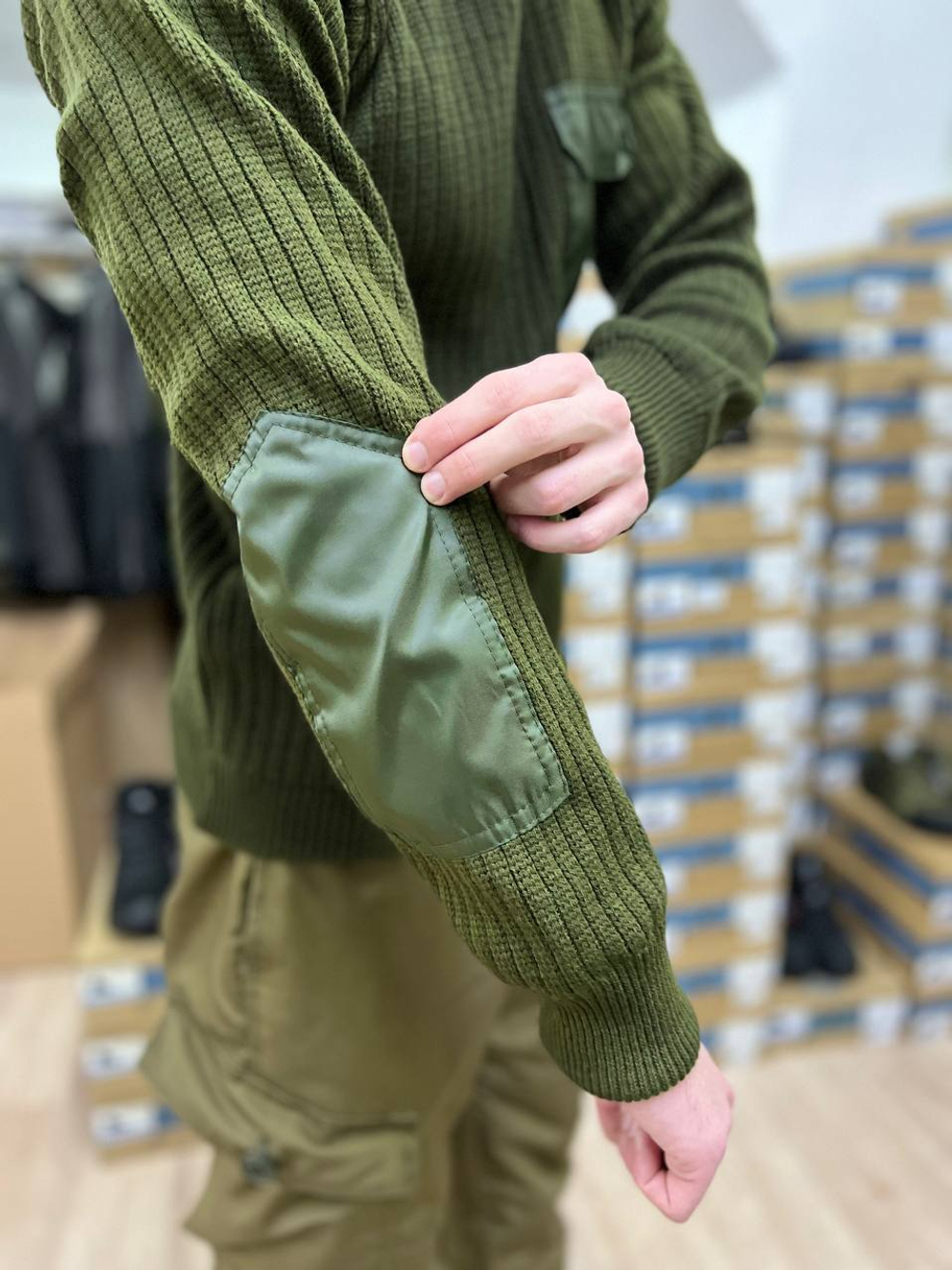 Свитер мужской / олива