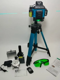 Лазерный уровень / нивелир 4х360 Makita с аксессуарами в сумке, зеленый луч 16 линий 4D