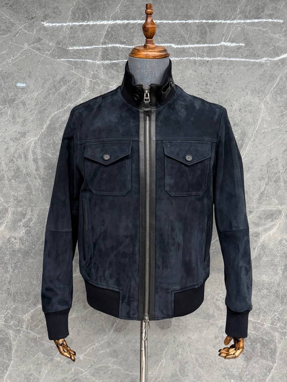 Замшевая куртка Tom Ford