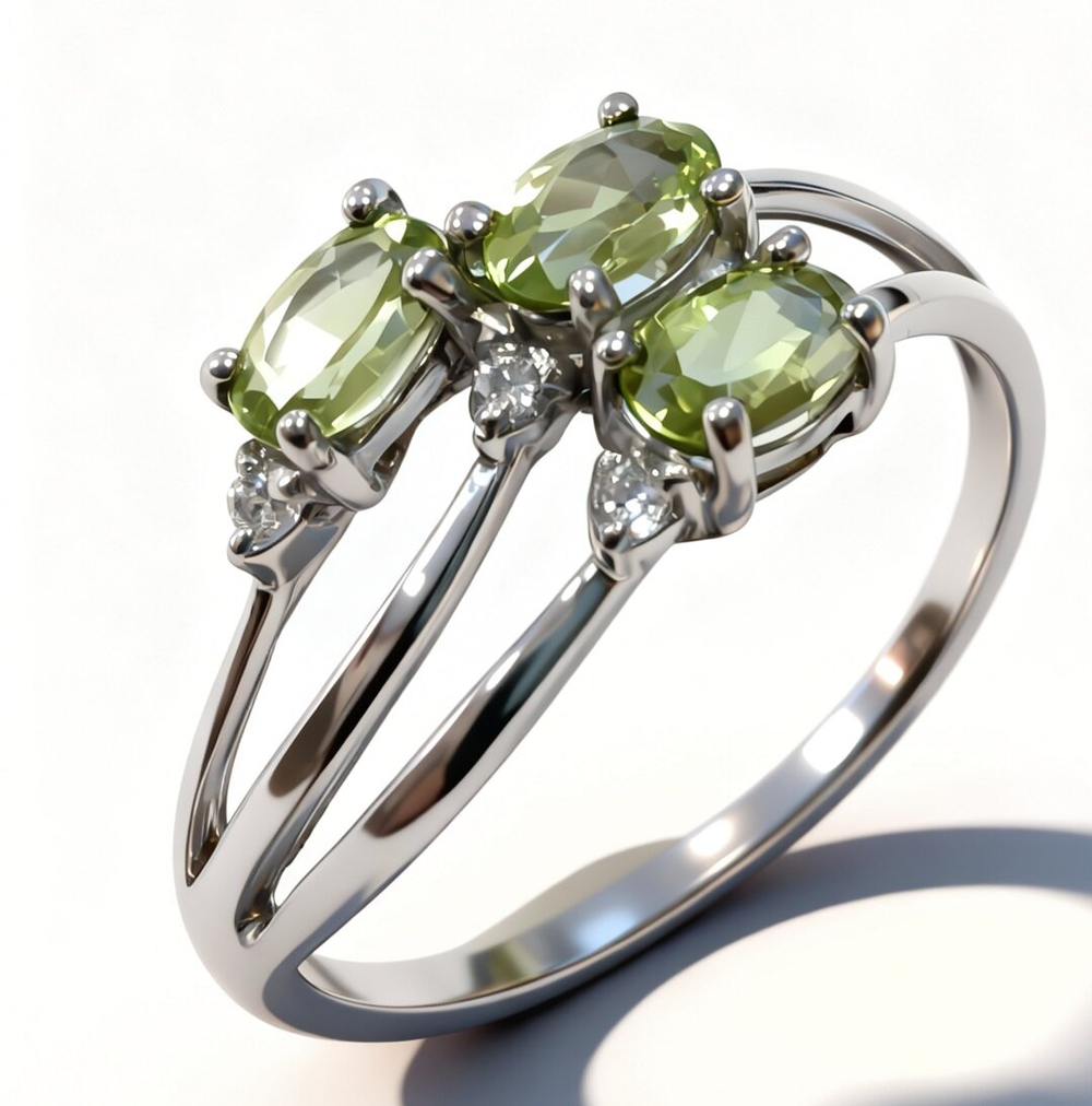 Ювелирное кольцо из серебра 925 пробы,вставка хризолит,фианиты,размер 18