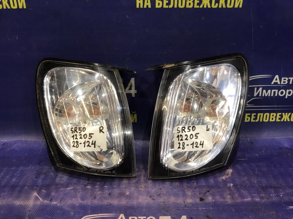 Габарит правый TOYOTA TOWNACE NOAH 1998-2001