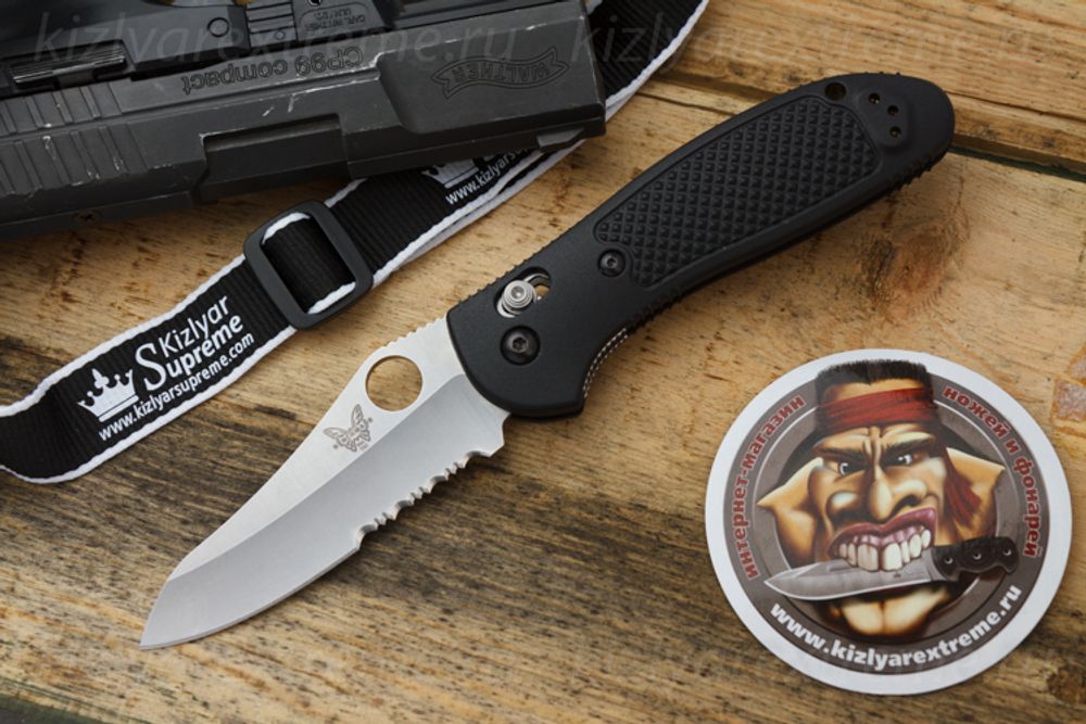 Складной нож Griptilian w/hole 550SHG Black