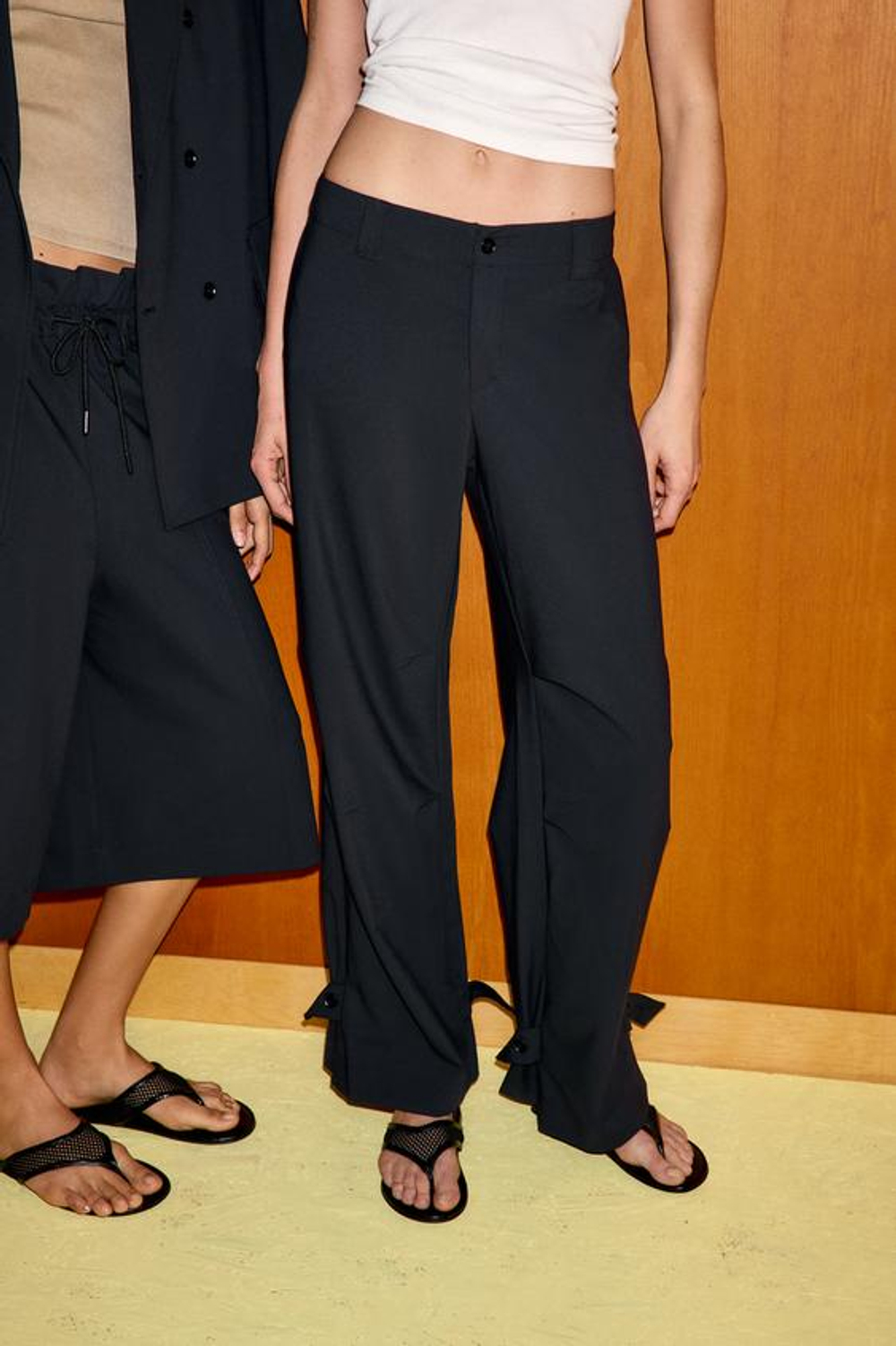 ZARA ПРЯМЫЕ БРЮКИ С ХЛЯСТИКАМИ, МОРСКОЙ ТЕМНО-СИНИЙ