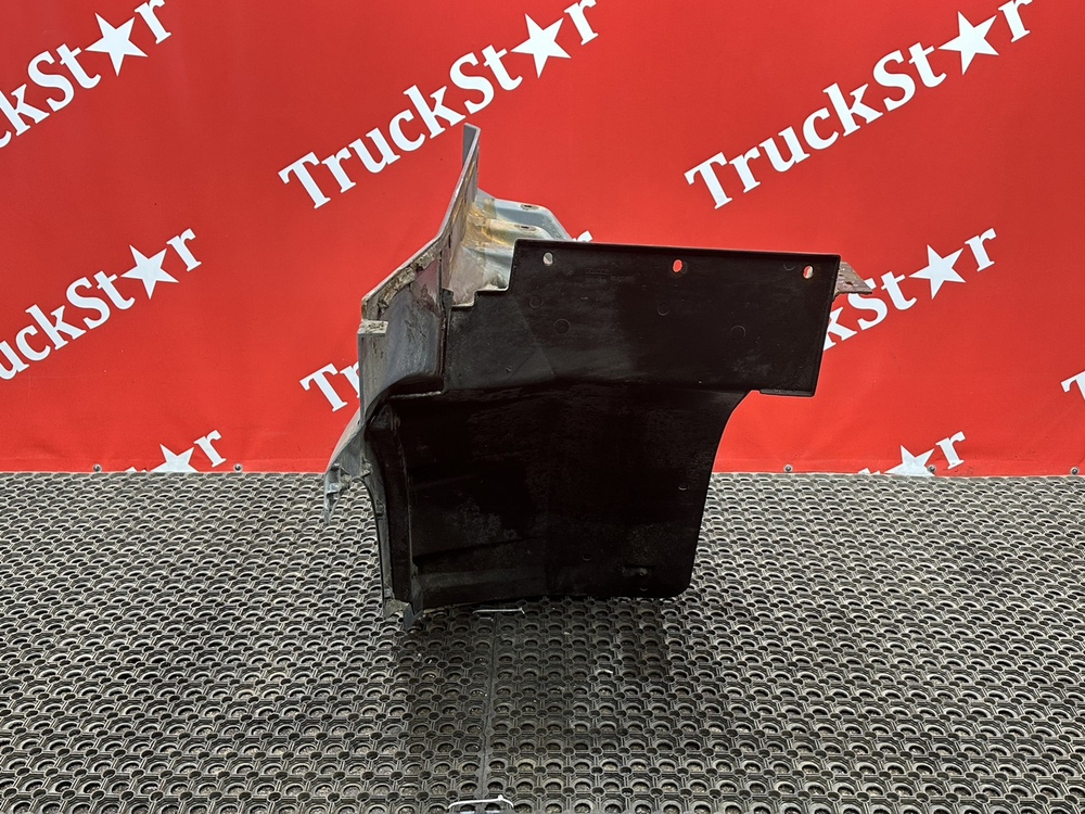 Корпус подножек левый