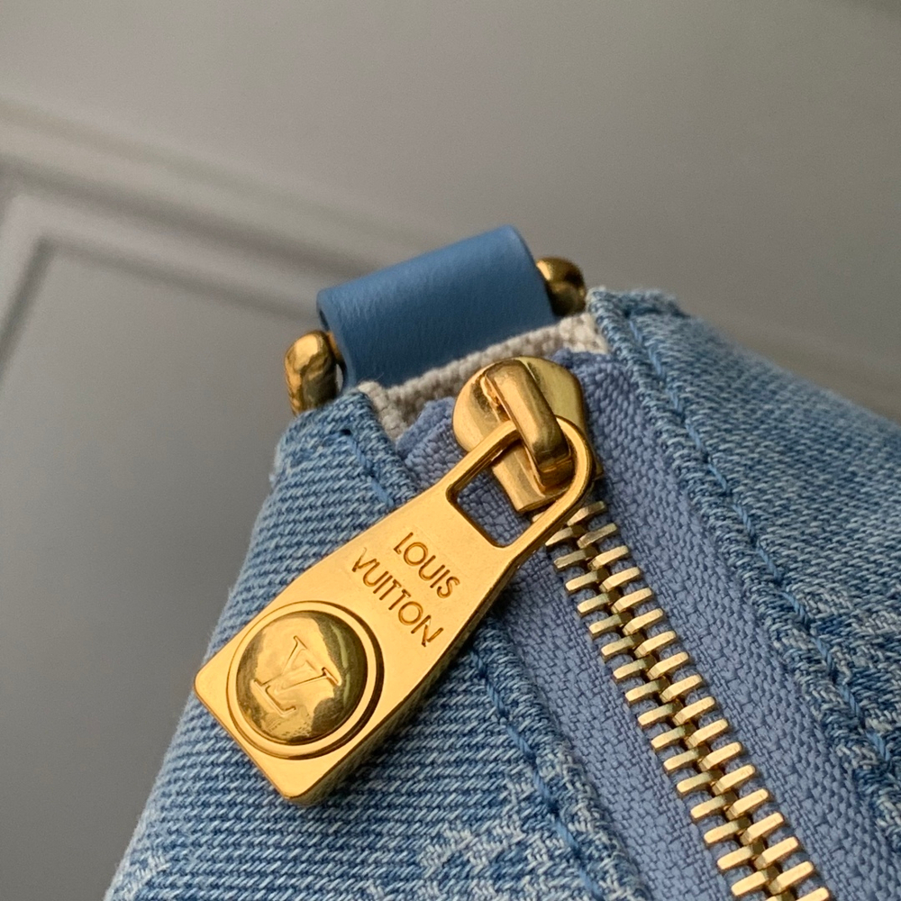 Louis Vuitton Pochette Accessoire XL