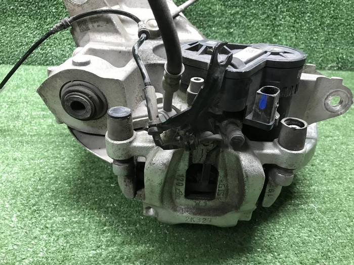 Суппорт тормозной задний LR Discovery Sport 19-нв