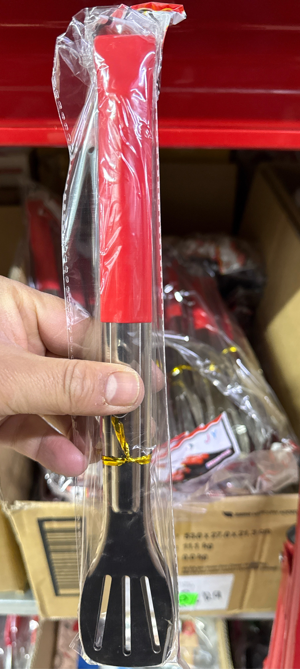 Щипцы кухонные с красной ручкой средние