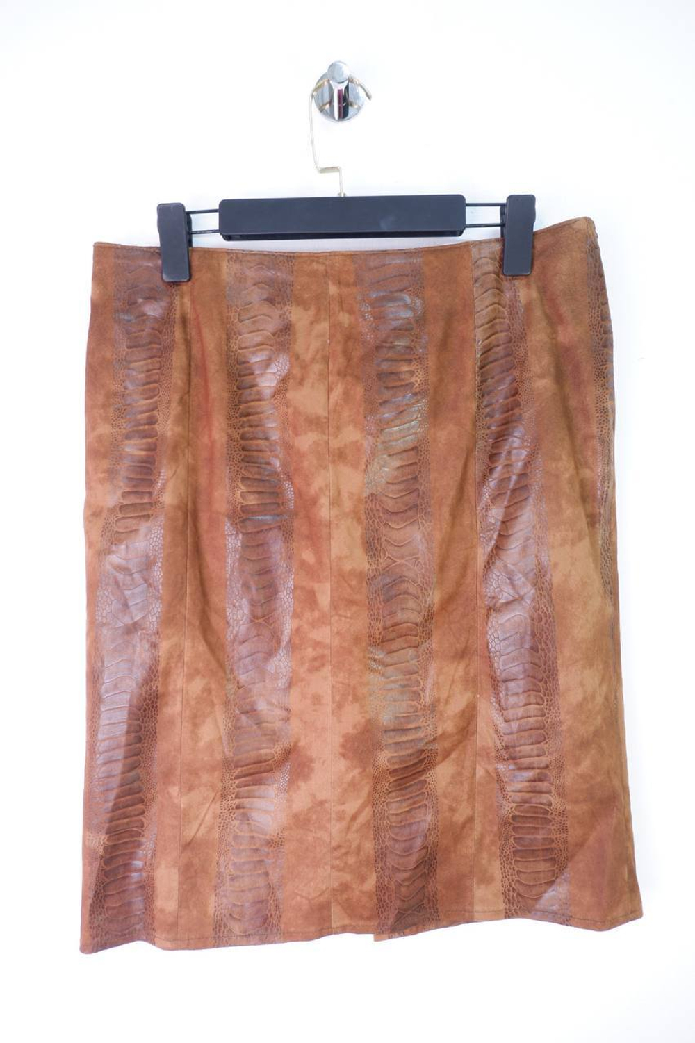 Юбка стильная под кожу, визуально 48/50 размер