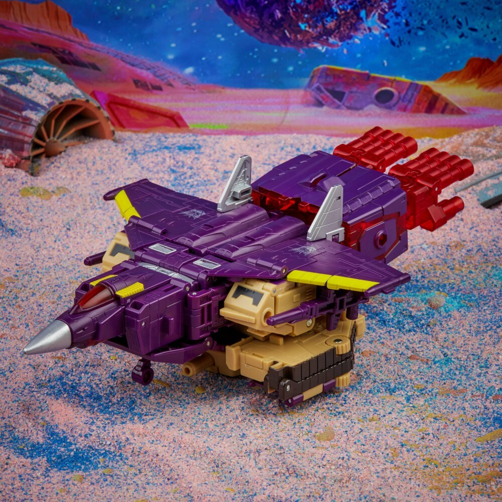 Hasbro Transformers Generations Legacy - Фигурка лидера Блицвинга / артикул   F2989 F3062  / GTIN 5010993934294