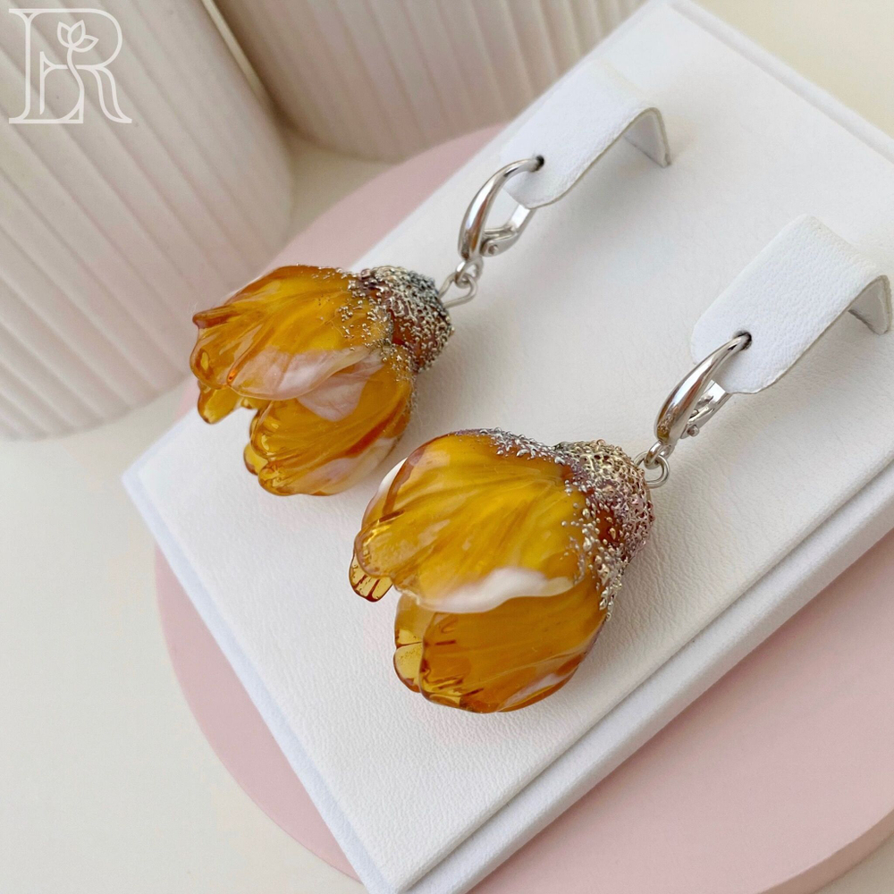 LEFIREL' Серьги серебряные женские "Мирилиса" с цветами из муранского стекла / ювелирные украшения из родированного серебра 925