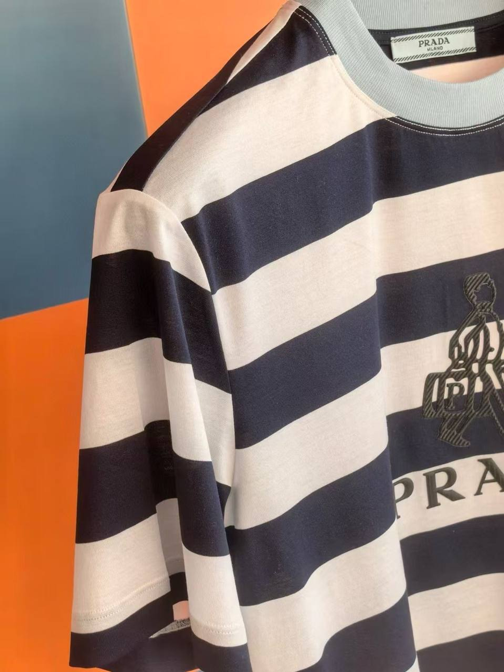 Футболка Prada