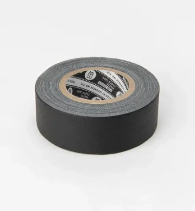 Матовый гаффер тейп DGTAPE TrueGAFF 25мм/9м, Черный. Клейкая gaffer-лента на тканевой основе