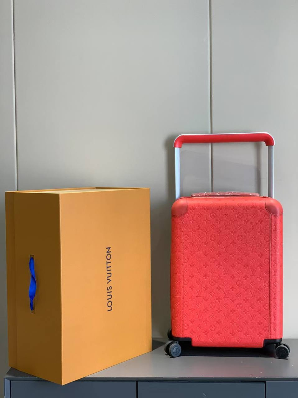Чемодан Louis Vuitton