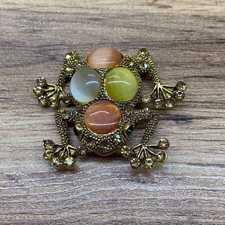 Брошь Лягушка стразы золотистые кабошон кошачий глаз цвет микс метал золотистый черненый