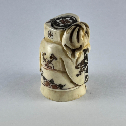 Статуэтка нэцкэ Дайкоку с мешочком