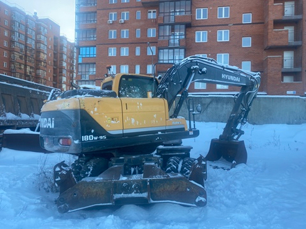 Hyundai R180* Экскаватор колесный R180W-9S (Дизельный, 5,0 л, 118 л.с., АТ)