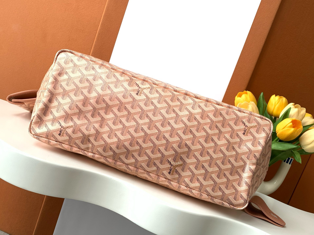 Goyard Saint Louis PM Bag