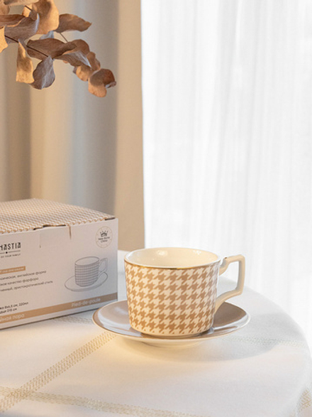 Чайная пара DeNASTIA гусиная лапка 220мл, фарфор, белый/бежевый