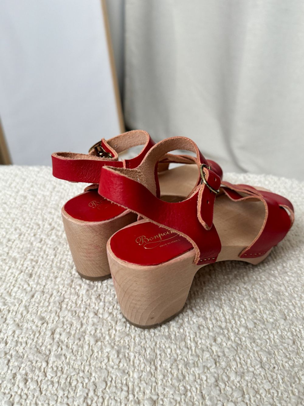 Новые кожаные босоножки Bonpoint, 34