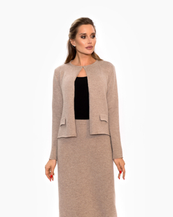 Женский костюм двойка с юбкой и жакетом