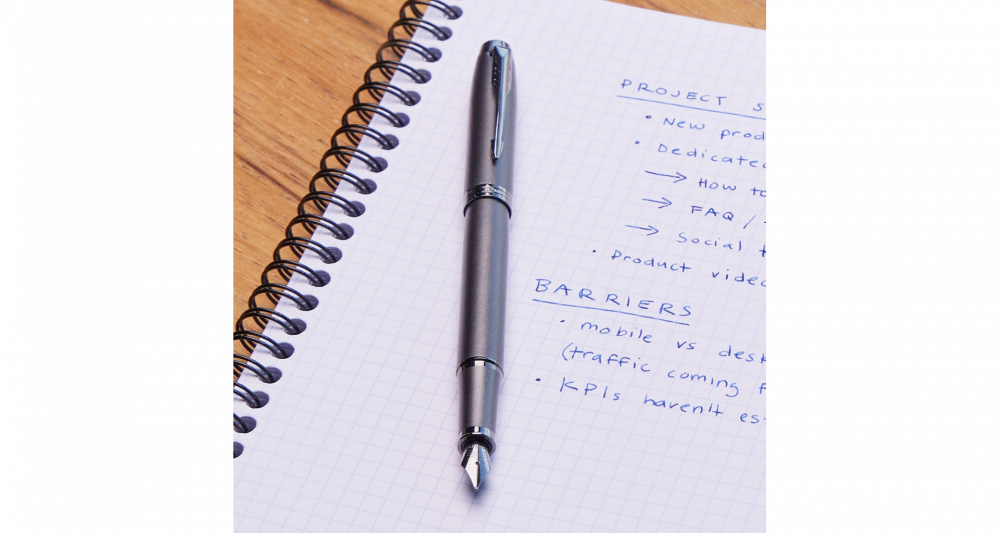 Перьевая ручка Parker IM Professionals Monochrome Titanium, перо:F/M, цвет чернил: blue, в подарочной упаковке.