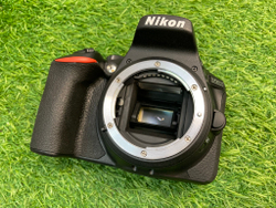 Nikon D5600 Kit AF-P 18-55mm 3.5-5.6 VR 50 кадров