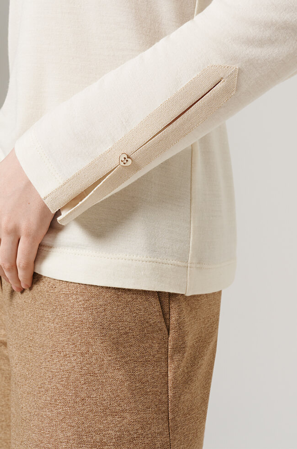 23095 Джемпер женский (молочный)