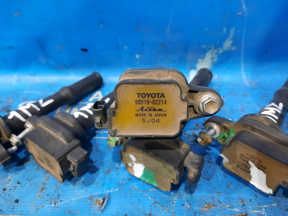 Катушка зажигания TOYOTA AVALON 1997