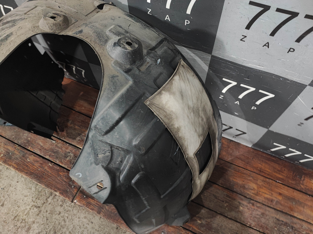 Подкрылок передний правый Changan UNI-V 22-нв Б/У Оригинал 5512122DE01